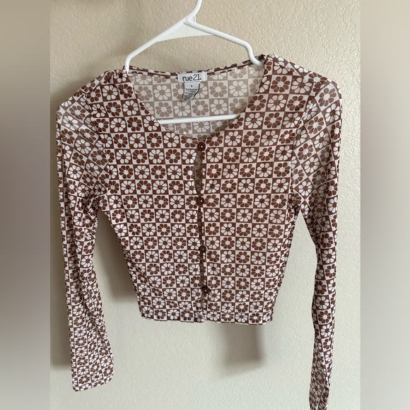 Cute netted cardigan/ long sleeve top - Picture 2 of 3